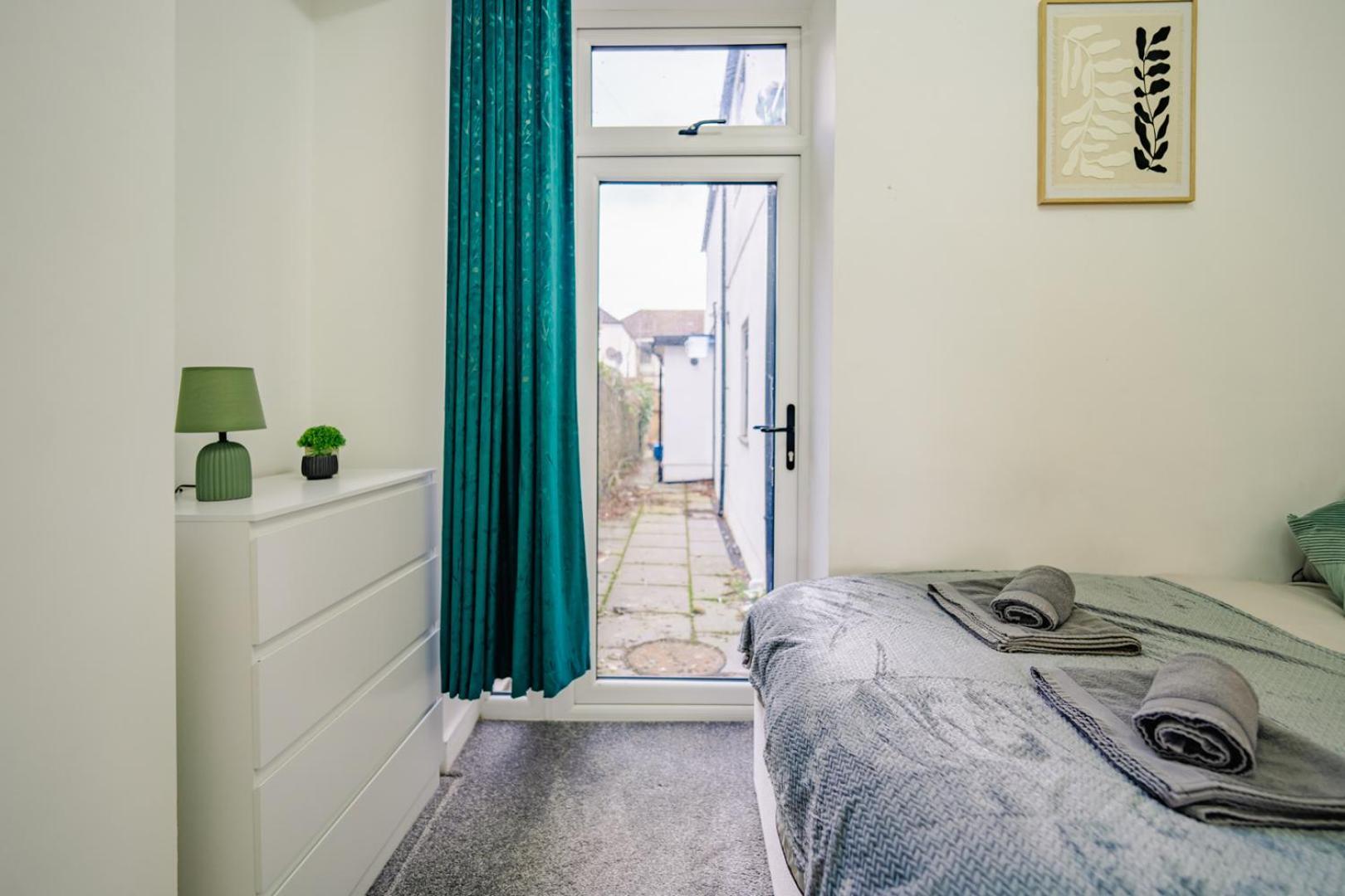 Luxury Apartments In Cardiff City Centre Bagian luar foto